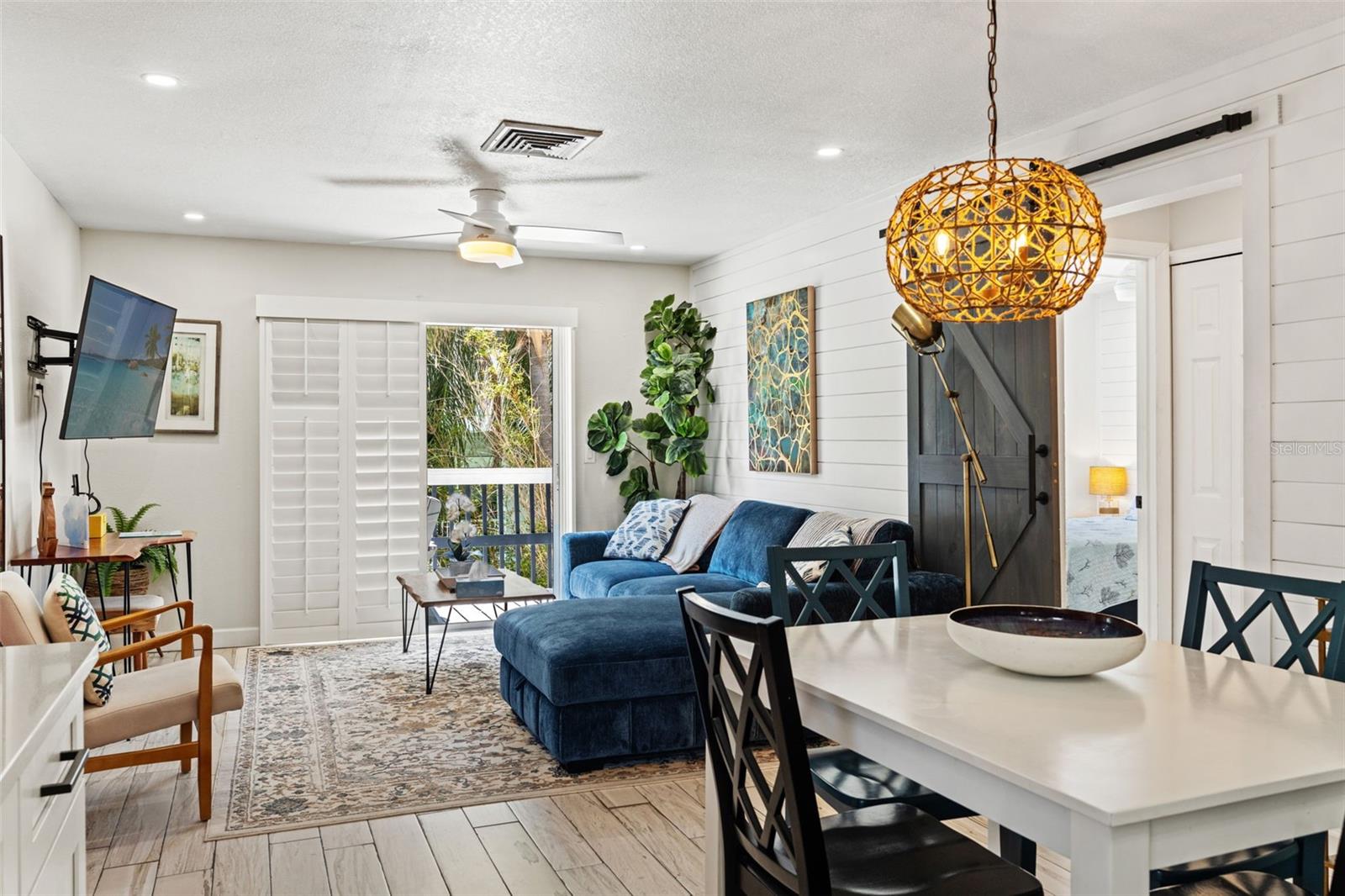 8106 GULF DR, HOLMES BEACH, FL, 34217