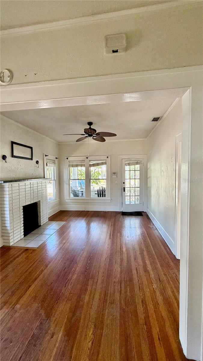 640 9TH AVE N, ST PETERSBURG, FL, 33701