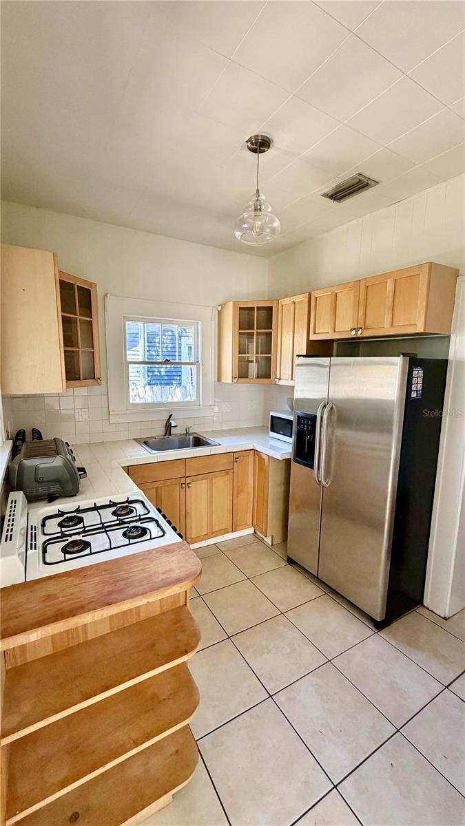 640 9TH AVE N, ST PETERSBURG, FL, 33701