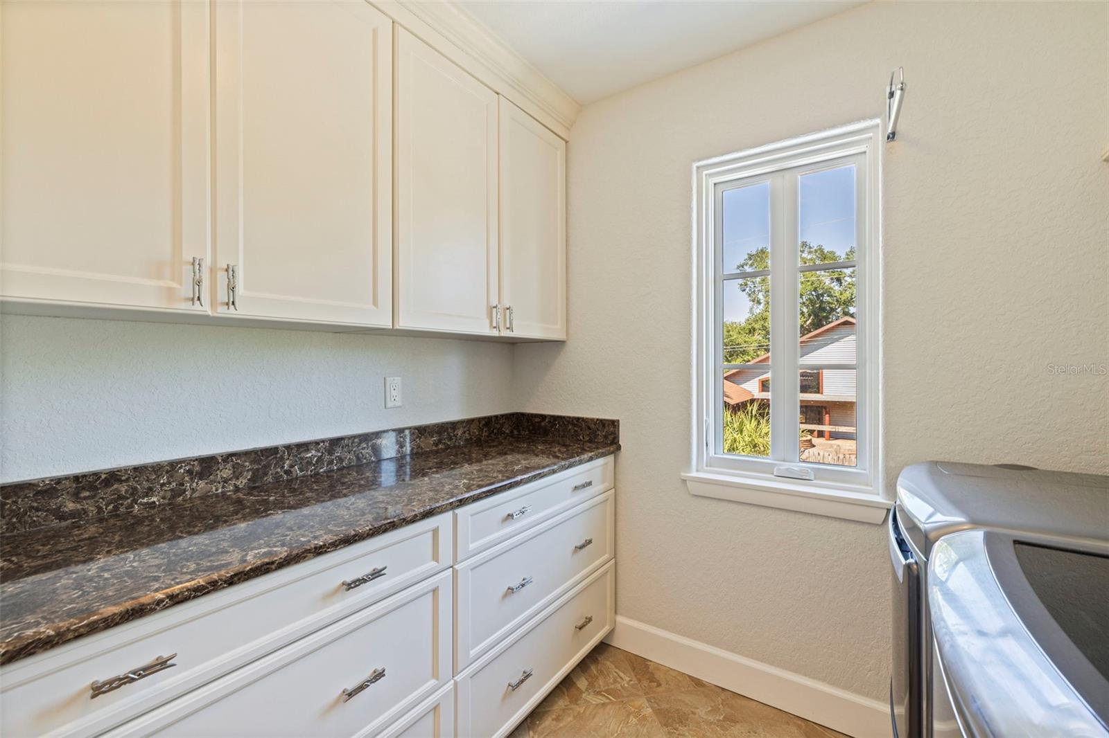 1101 JUNGLE AVE N, ST PETERSBURG, FL, 33710