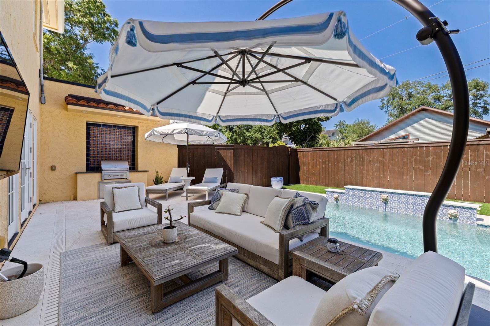 1101 JUNGLE AVE N, ST PETERSBURG, FL, 33710