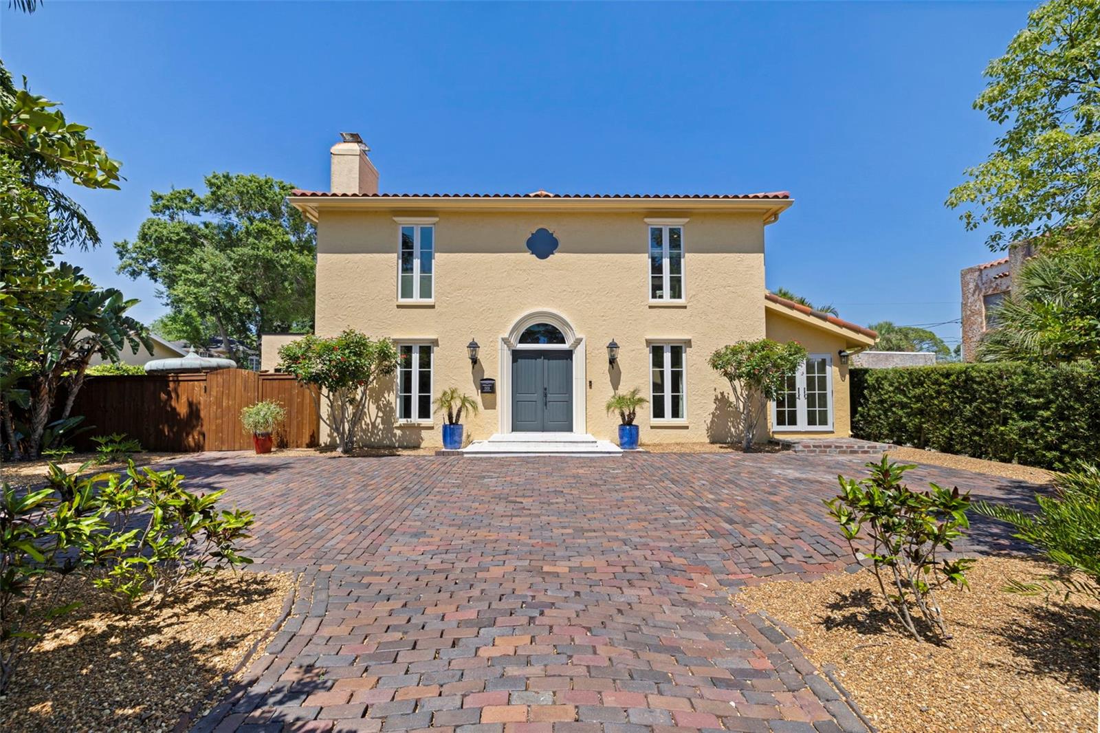 1101 JUNGLE AVE N, ST PETERSBURG, FL, 33710