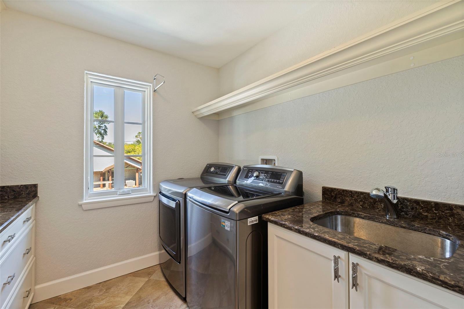 1101 JUNGLE AVE N, ST PETERSBURG, FL, 33710