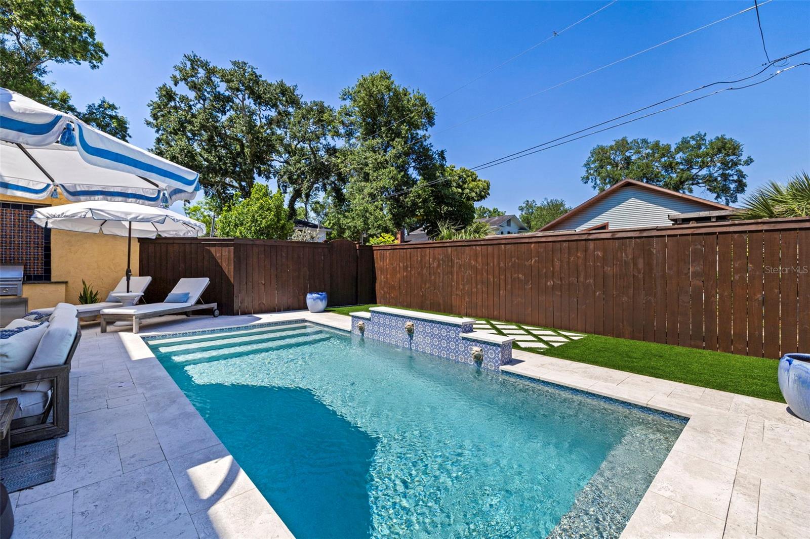 1101 JUNGLE AVE N, ST PETERSBURG, FL, 33710