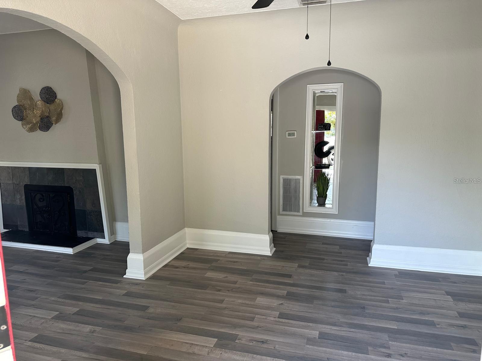 221 N JULIA AVE, DELAND, FL, 32720