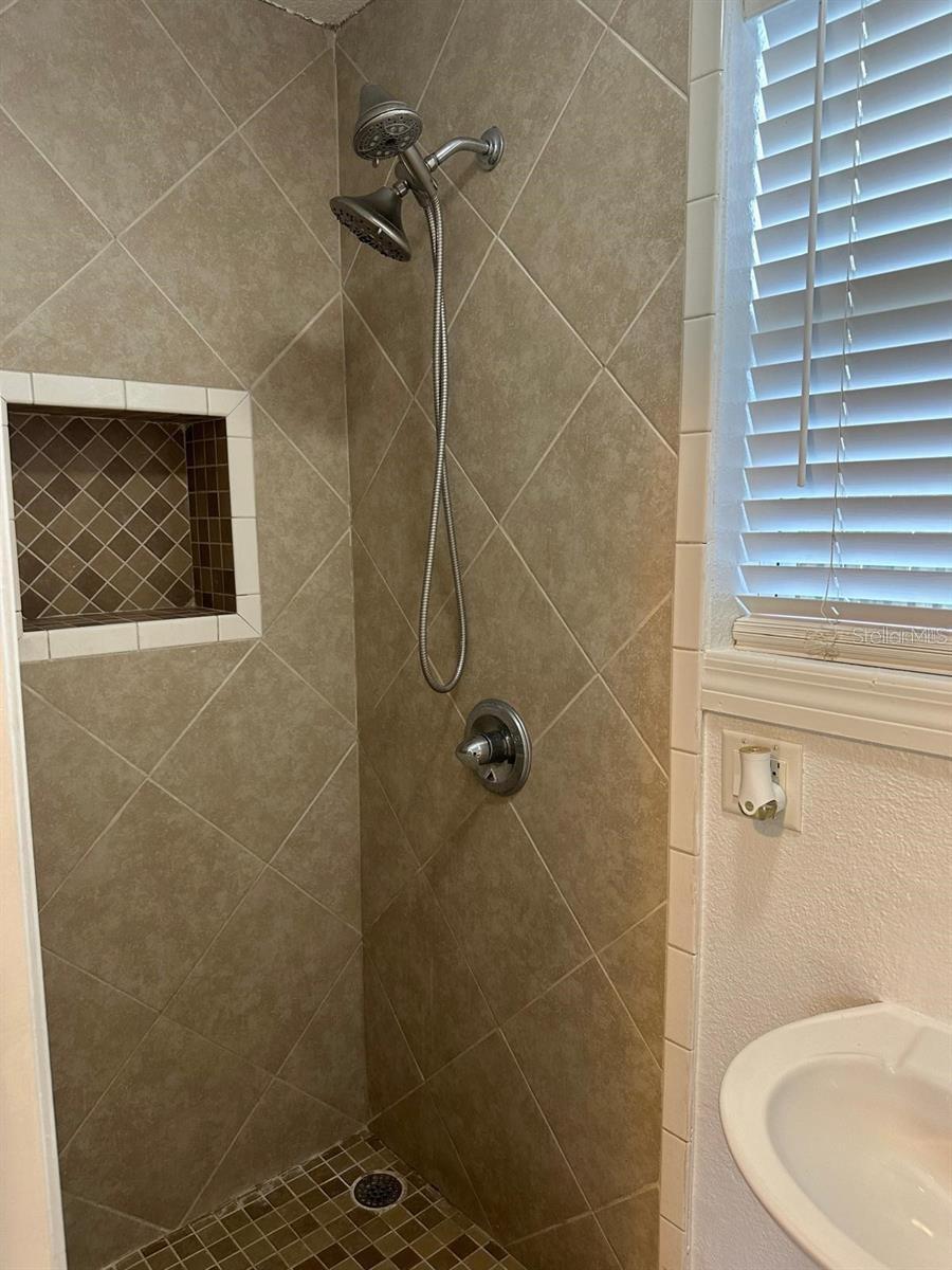 221 N JULIA AVE, DELAND, FL, 32720