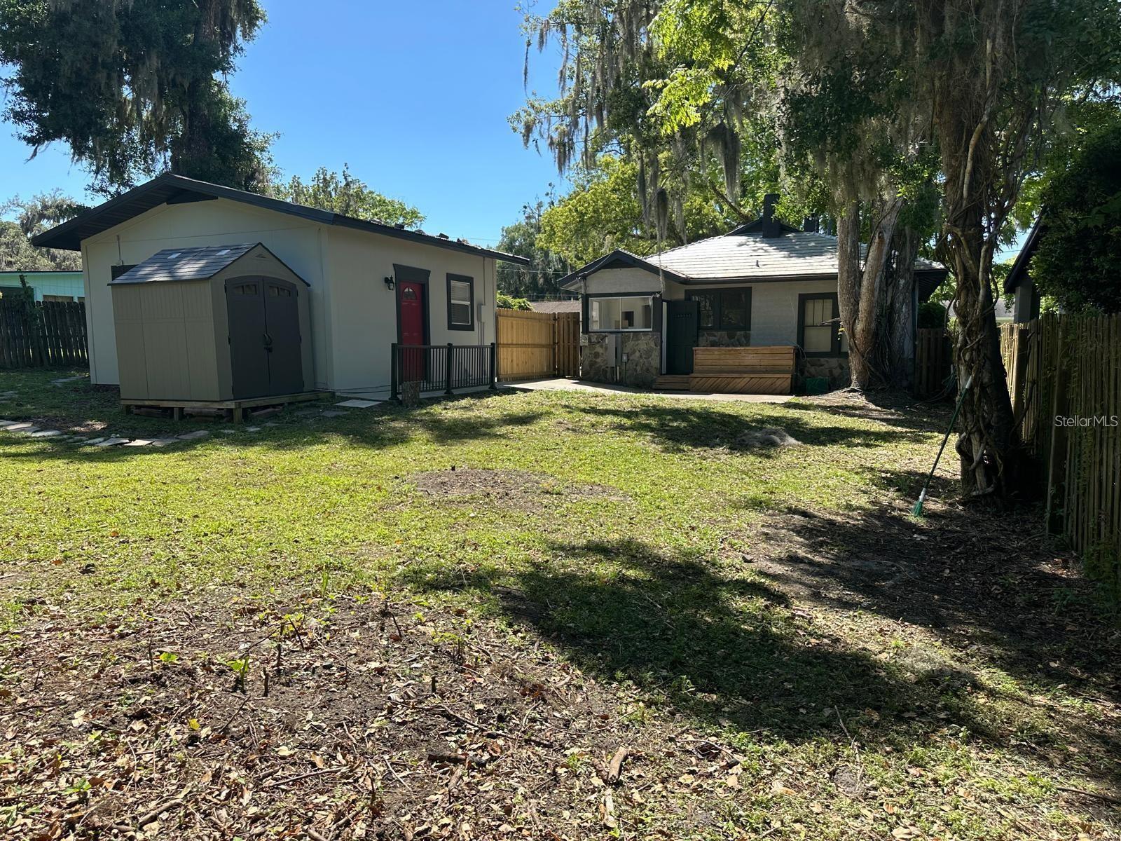 221 N JULIA AVE, DELAND, FL, 32720