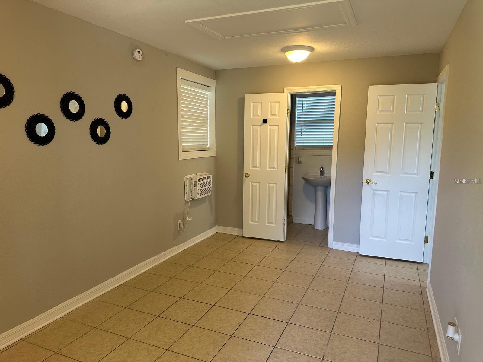 221 N JULIA AVE, DELAND, FL, 32720