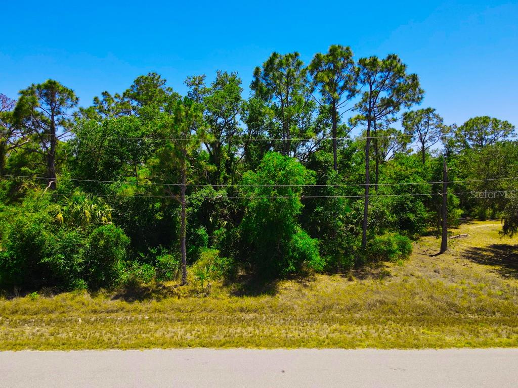 15531 FACTORY AVE, PORT CHARLOTTE, FL, 33953