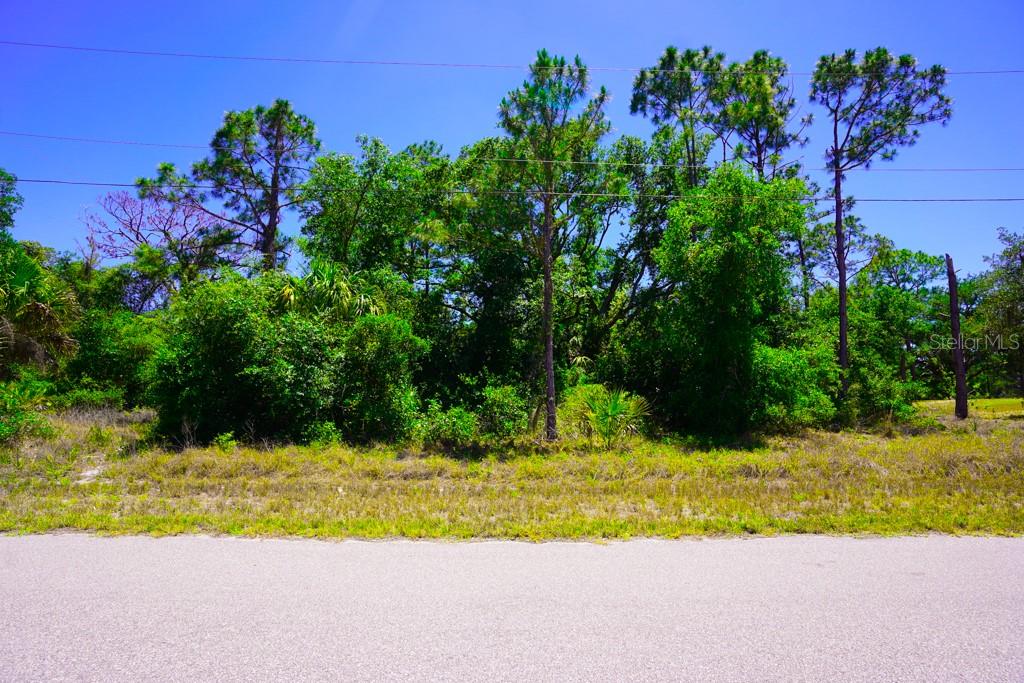 15531 FACTORY AVE, PORT CHARLOTTE, FL, 33953