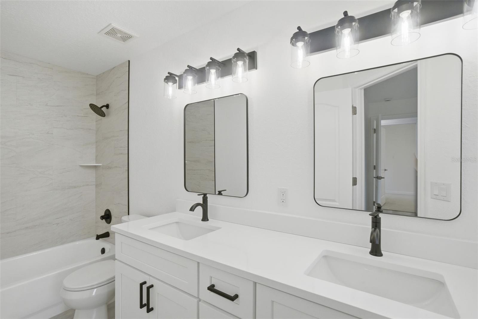 28 PINE CROFT LN, PALM COAST, FL, 32164
