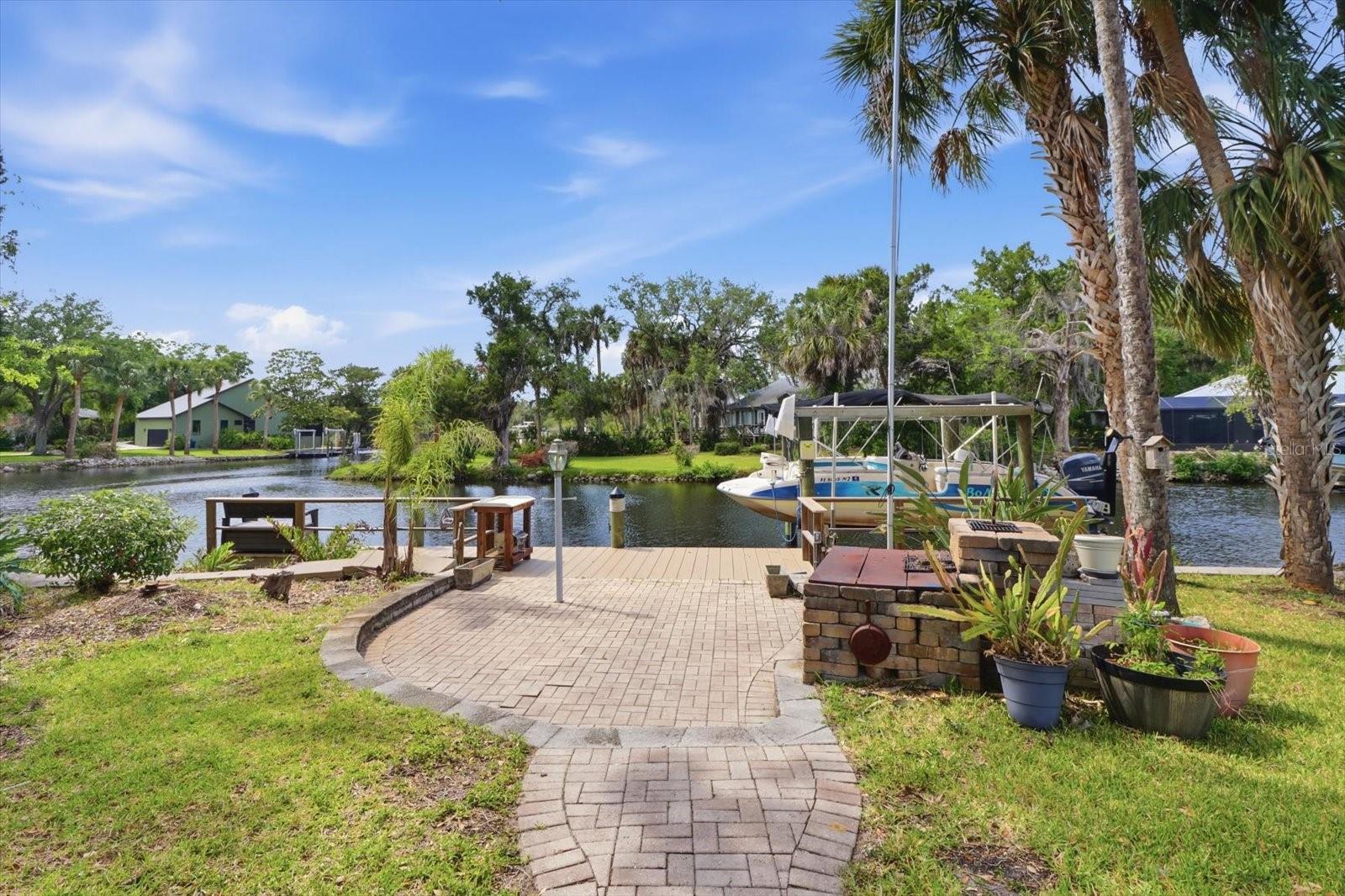 11857 W RIVERHAVEN DR, HOMOSASSA, FL, 34448