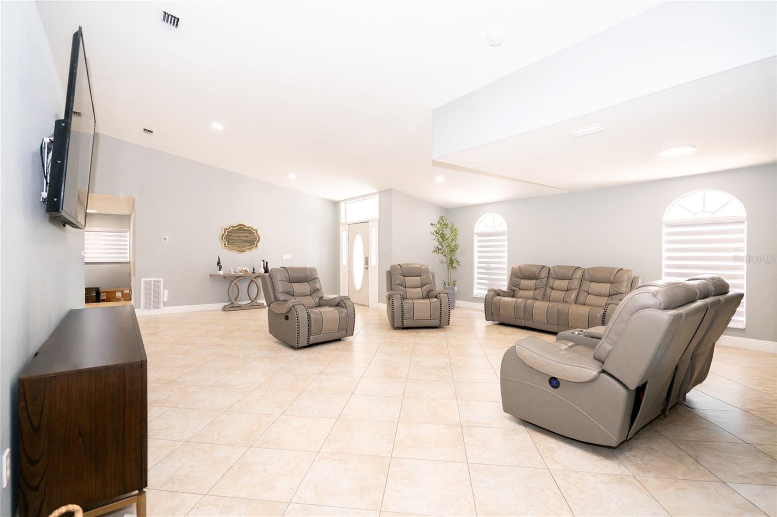 3615 MARCO DR, TAMPA, FL, 33614
