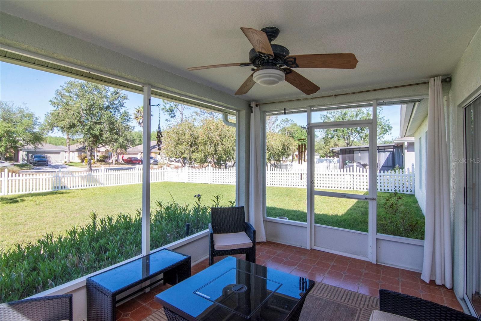 25944 WINNING COLORS WAY, WESLEY CHAPEL, FL, 33544
