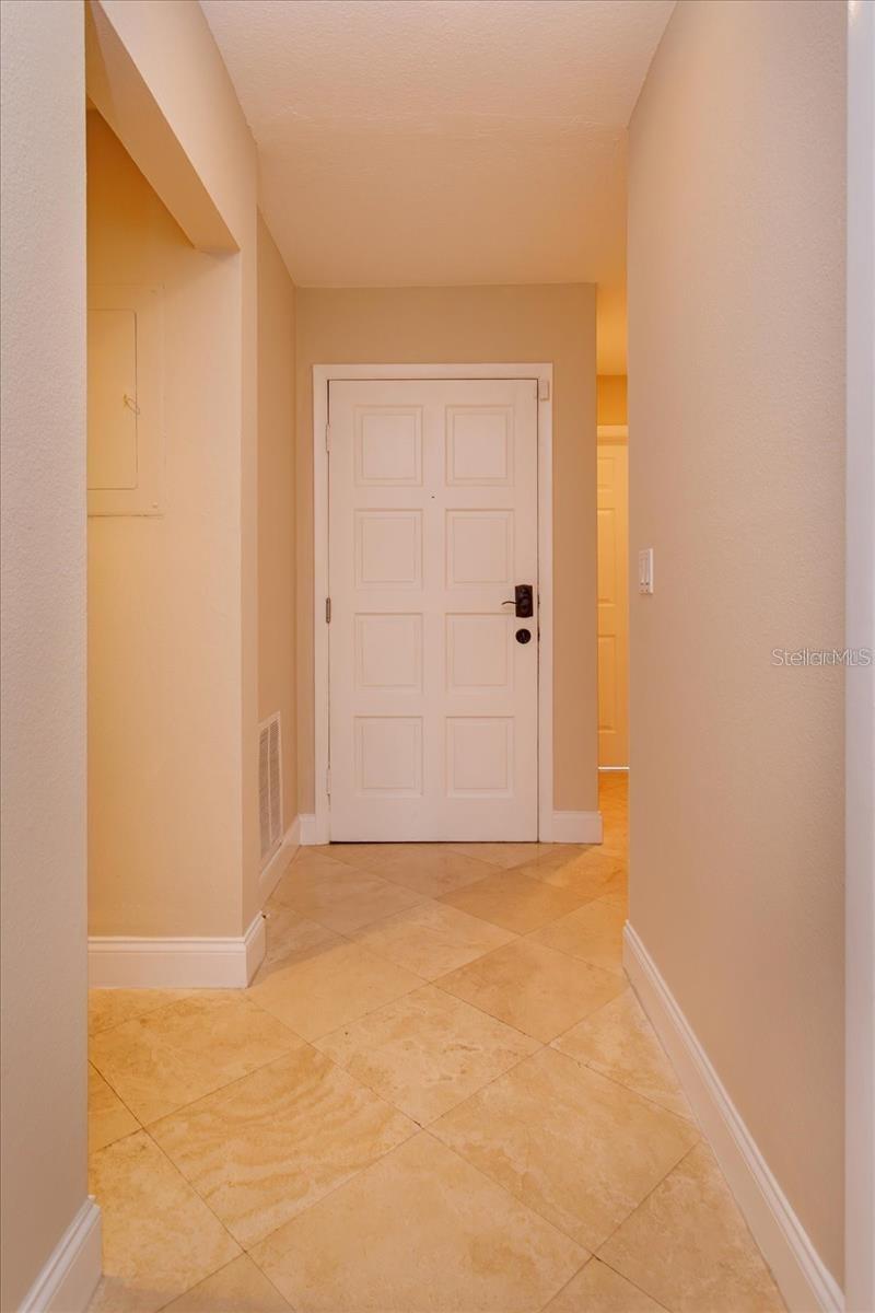 5303 INDIAN CREEK DR #D, ORLANDO, FL, 32811