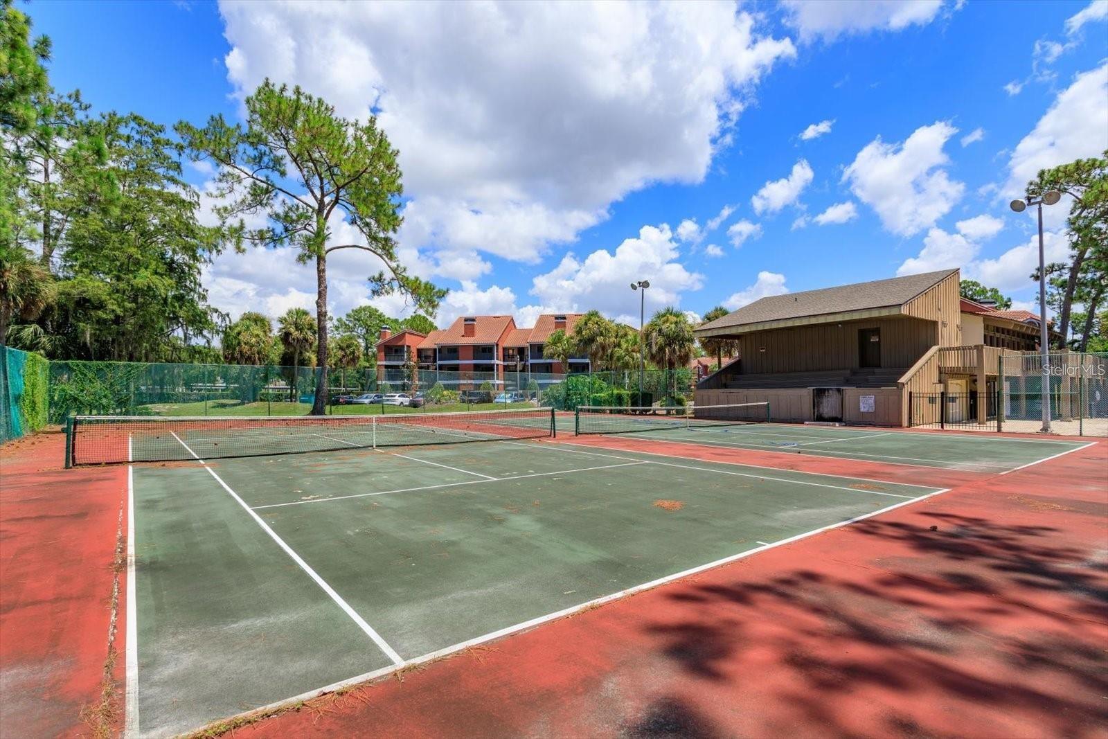 5303 INDIAN CREEK DR #D, ORLANDO, FL, 32811