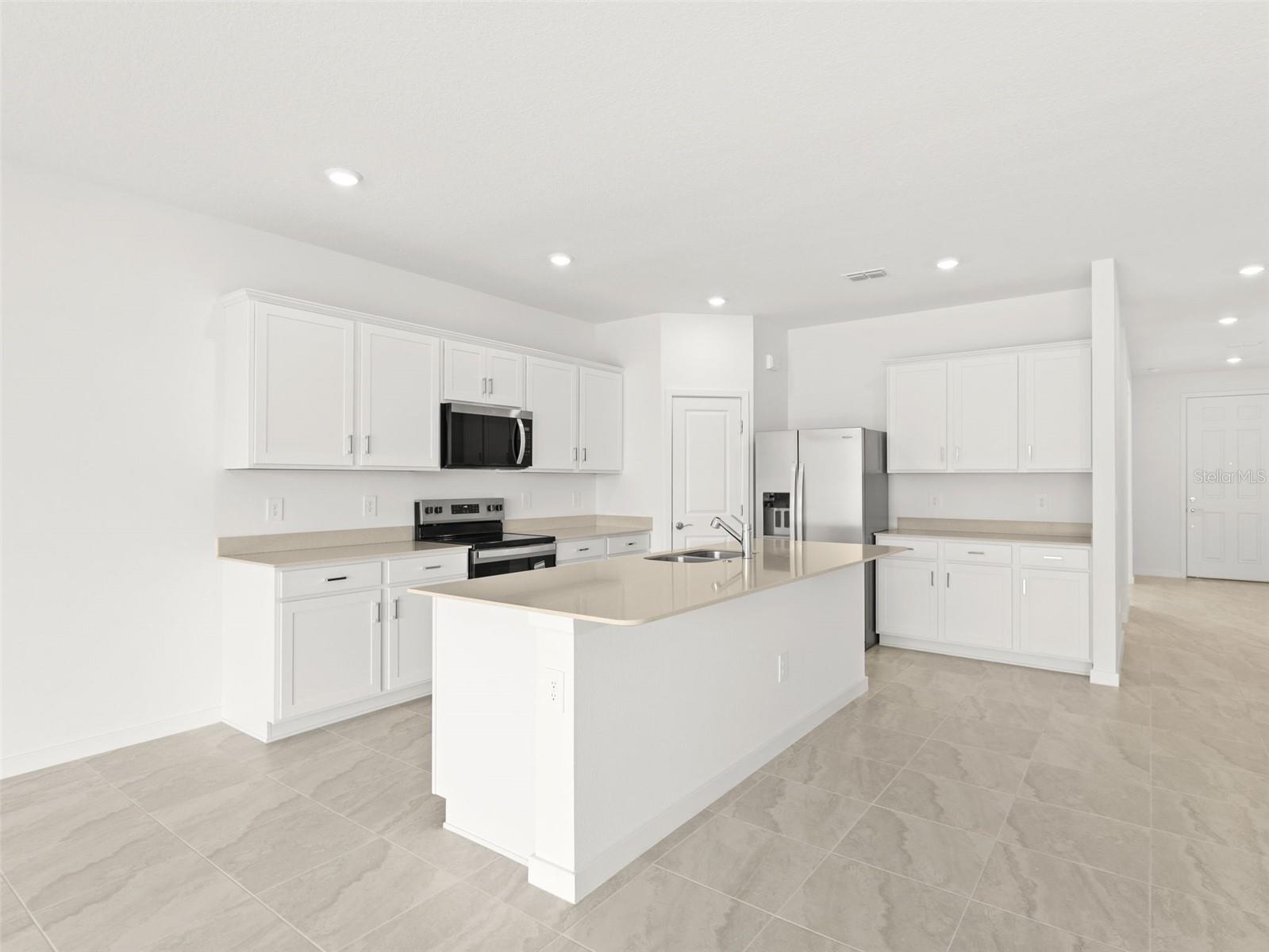 11234 SYCAMORE GLEN LOOP, THONOTOSASSA, FL, 33592