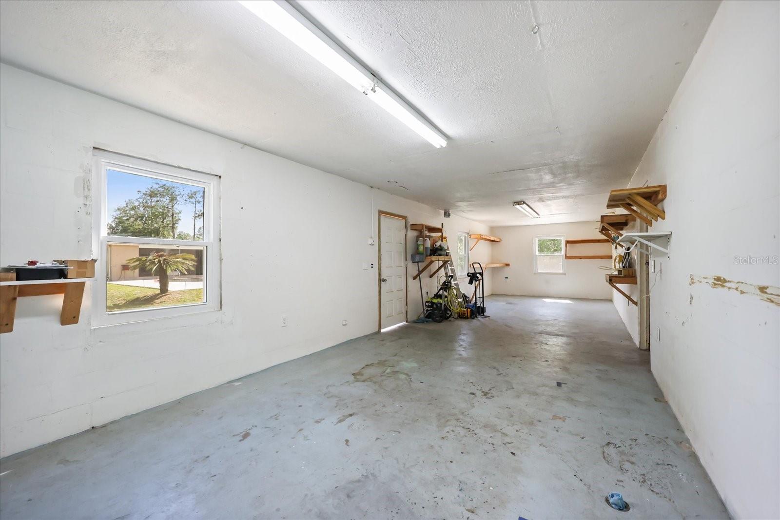 20963 E COLONIAL DR, CHRISTMAS, FL, 32709