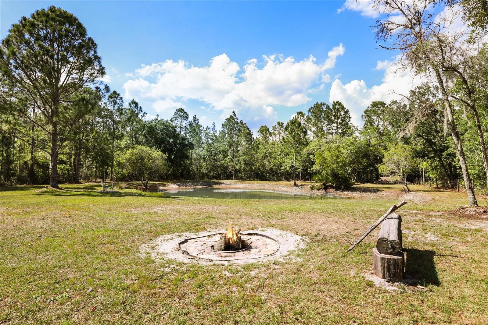 20963 E COLONIAL DR, CHRISTMAS, FL, 32709