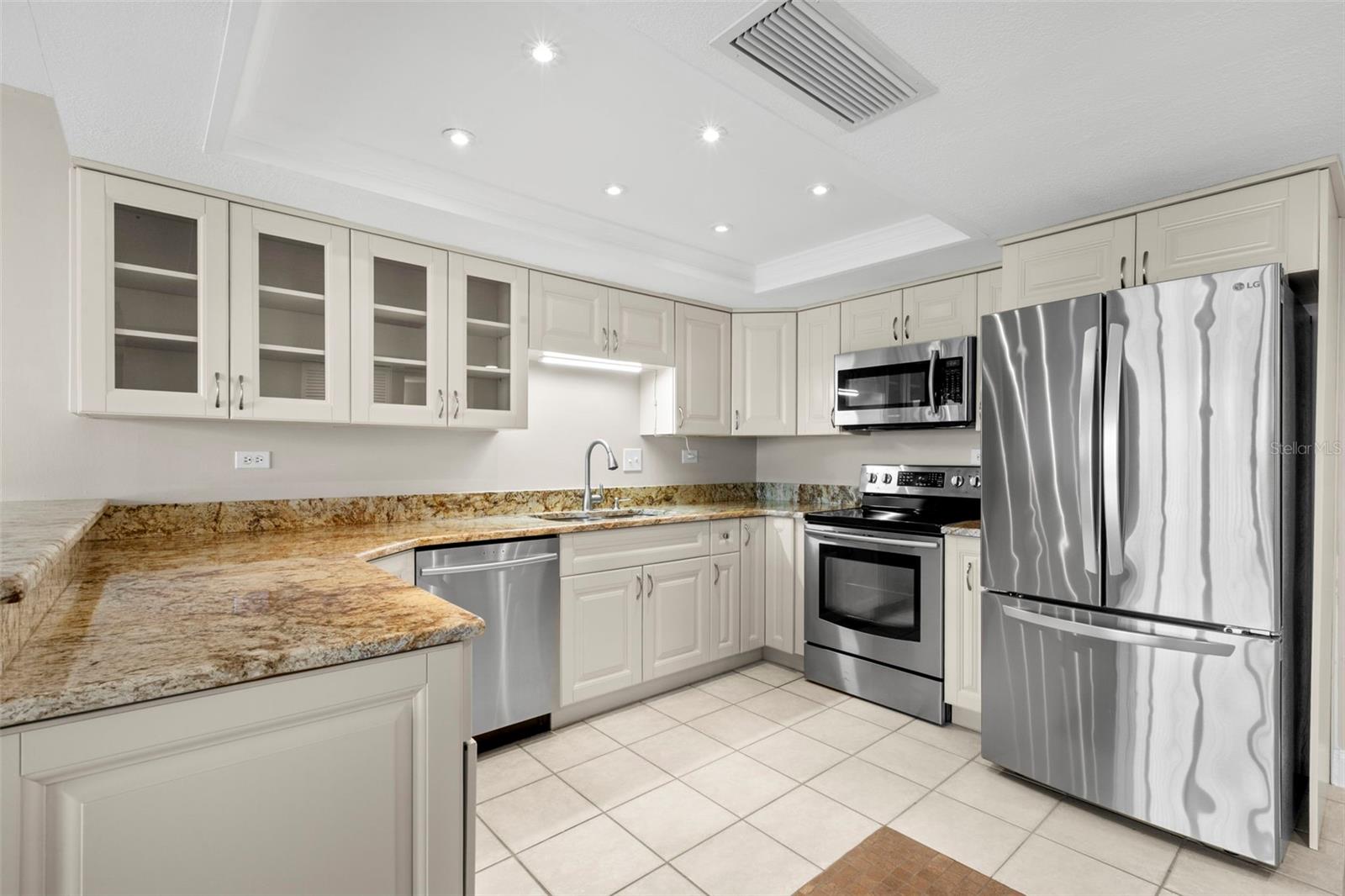 500 TREASURE ISLAND CSWY #205, TREASURE ISLAND, FL, 33706