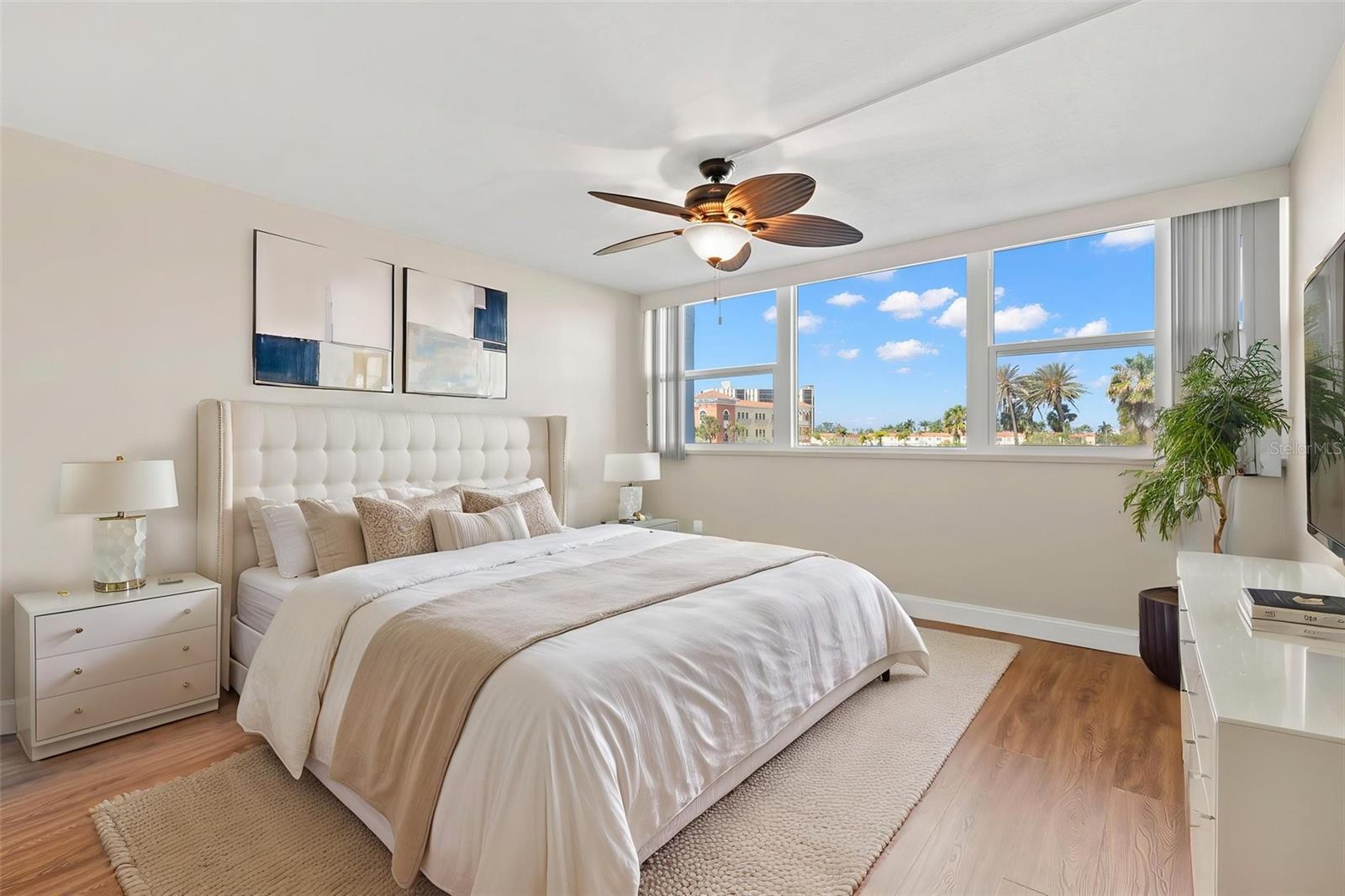 500 TREASURE ISLAND CSWY #205, TREASURE ISLAND, FL, 33706