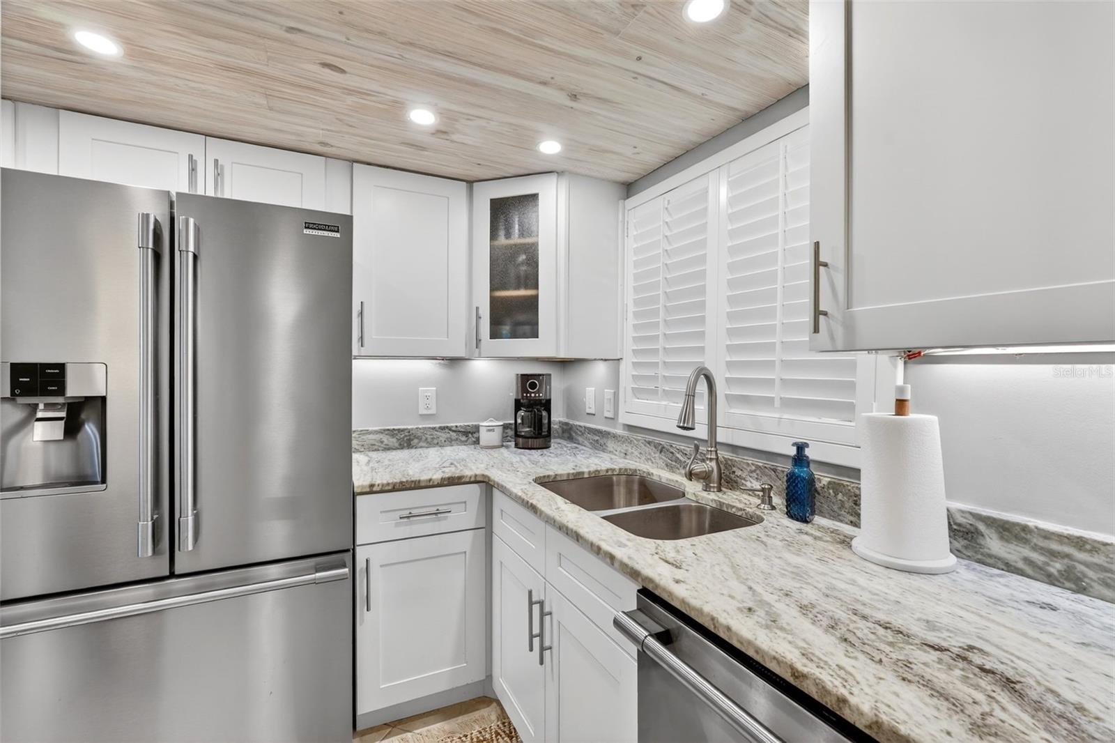 633 ALHAMBRA RD #205, VENICE, FL, 34285