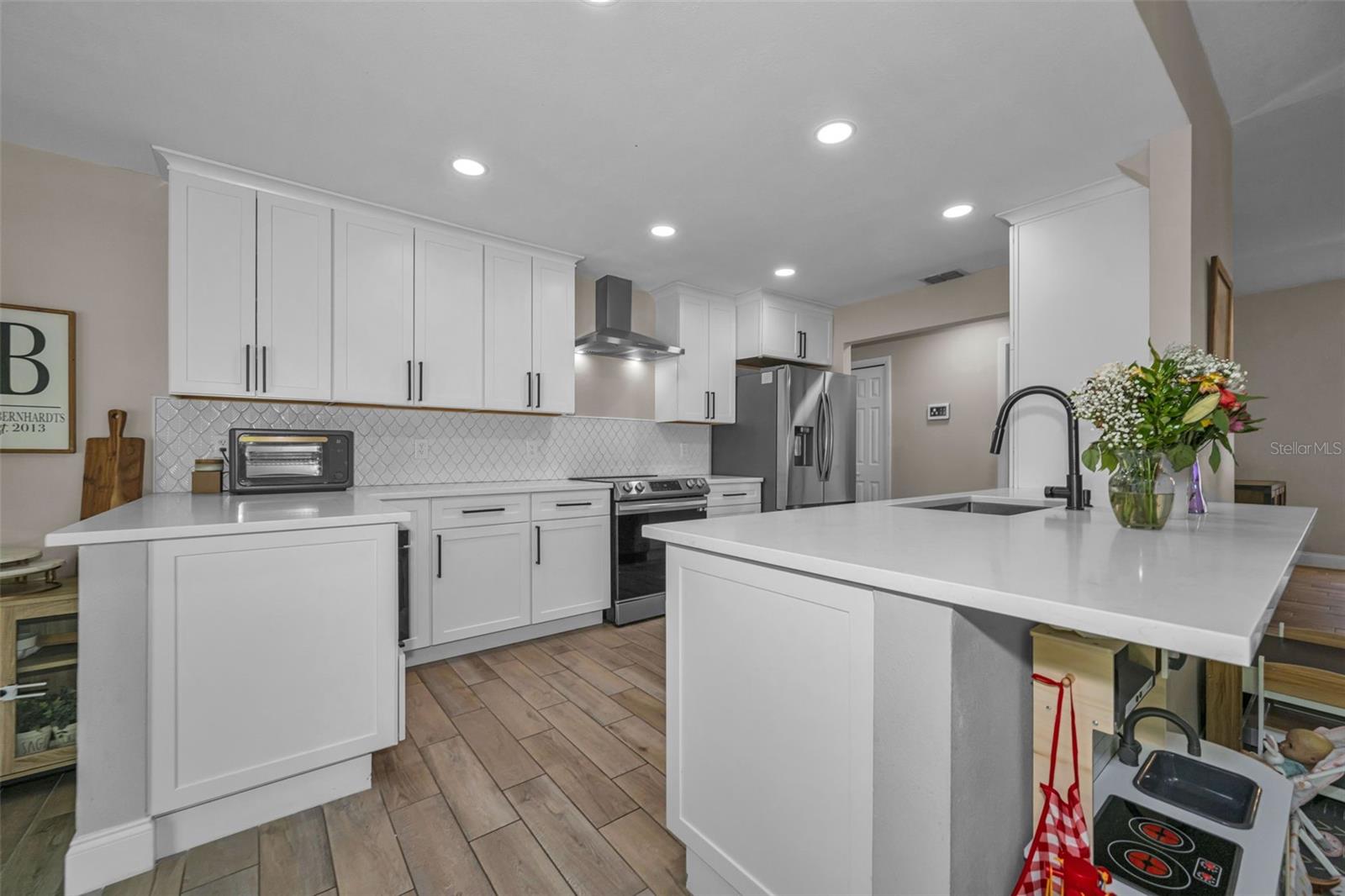 2823 CHALLENGER DR, PALM HARBOR, FL, 34683