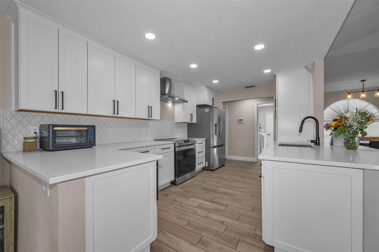 2823 CHALLENGER DR, PALM HARBOR, FL, 34683