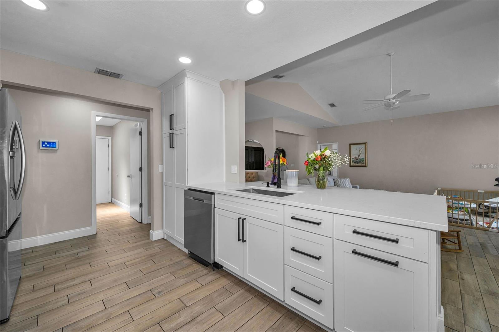 2823 CHALLENGER DR, PALM HARBOR, FL, 34683