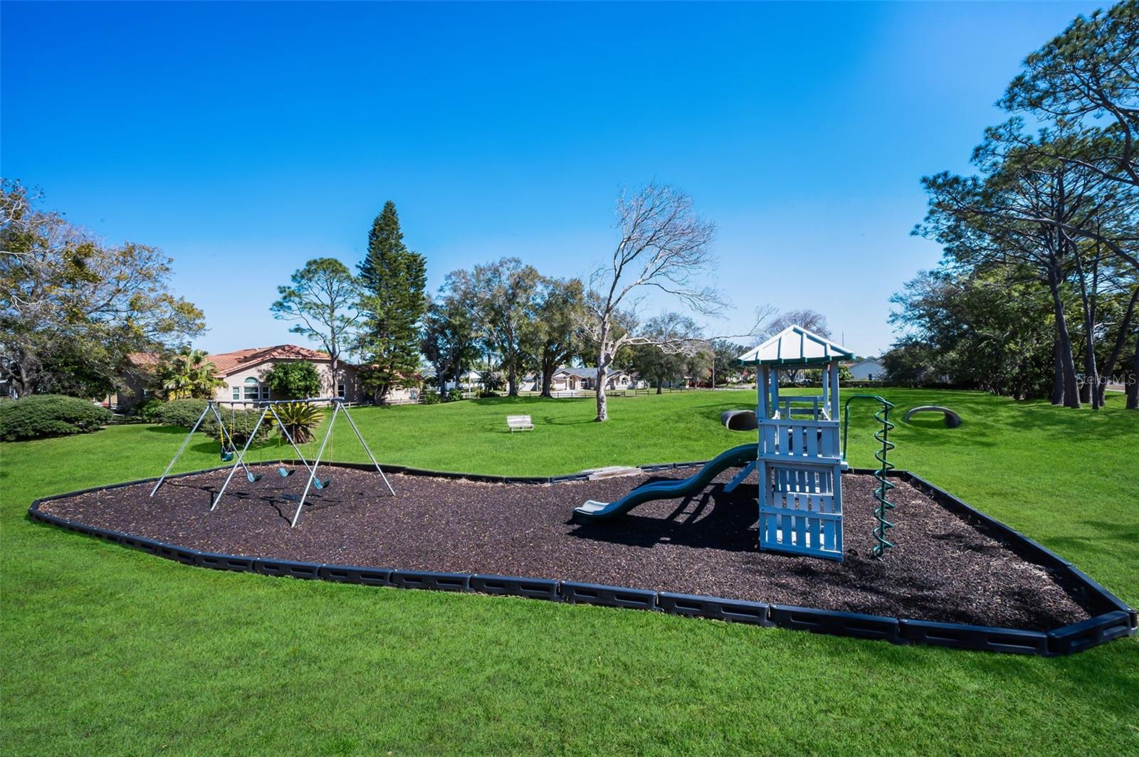 2823 CHALLENGER DR, PALM HARBOR, FL, 34683