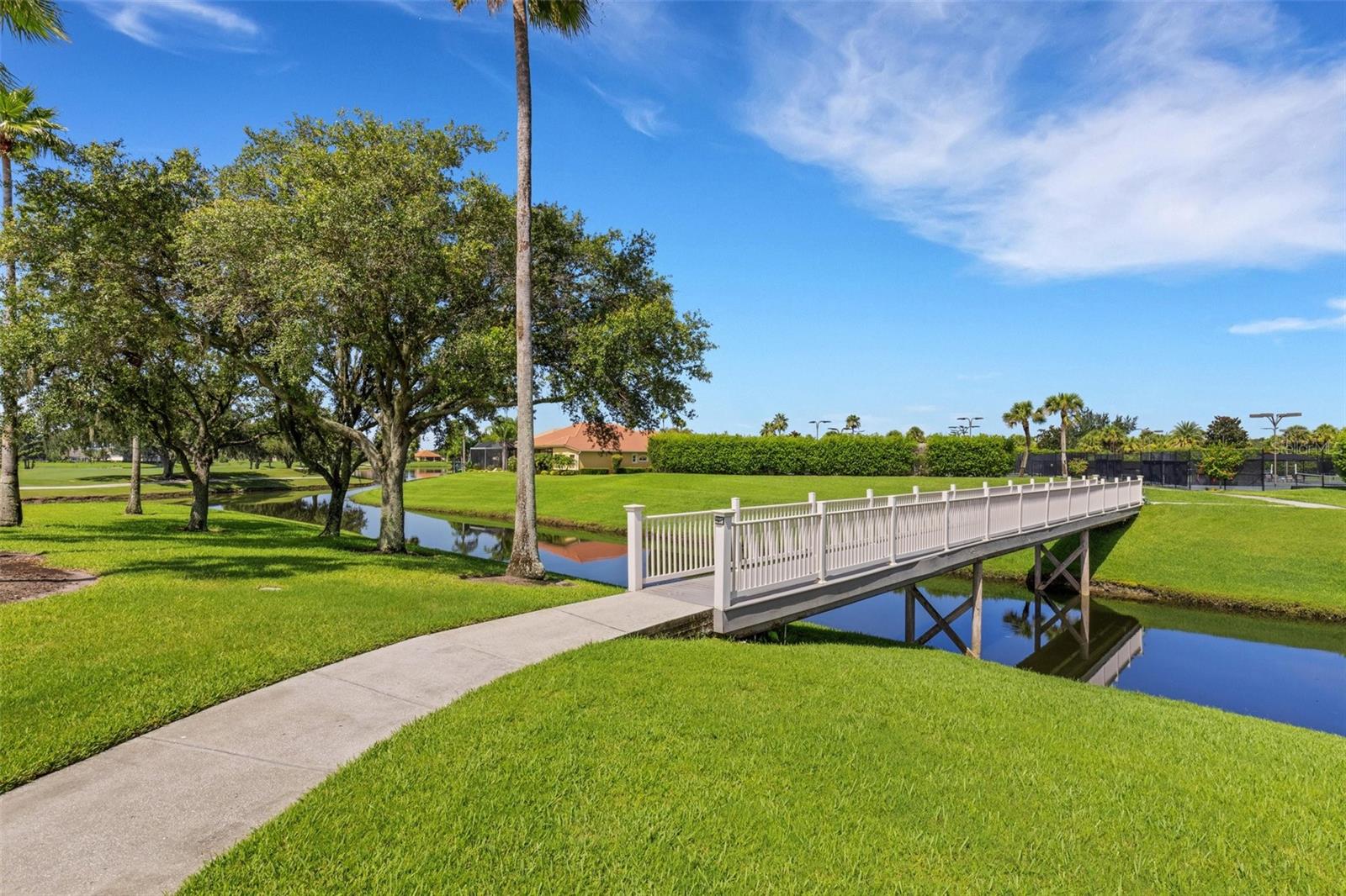 684 GRASSLANDS VILLAGE CIR, LAKELAND, FL, 33803