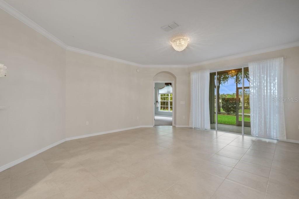 684 GRASSLANDS VILLAGE CIR, LAKELAND, FL, 33803