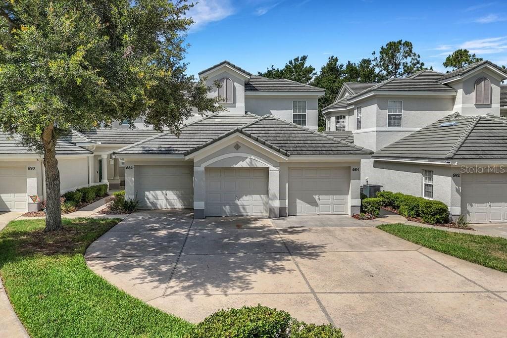 684 GRASSLANDS VILLAGE CIR, LAKELAND, FL, 33803