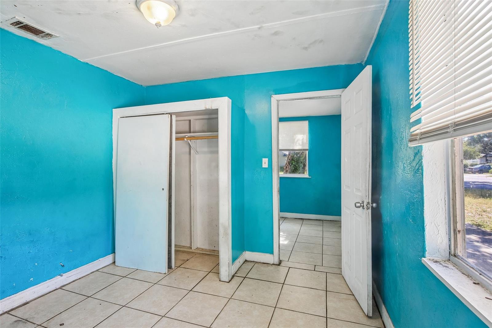 3201 FREEMONT TER S, ST PETERSBURG, FL, 33712