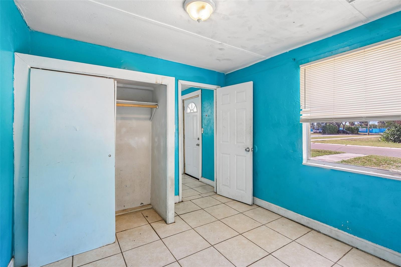 3201 FREEMONT TER S, ST PETERSBURG, FL, 33712