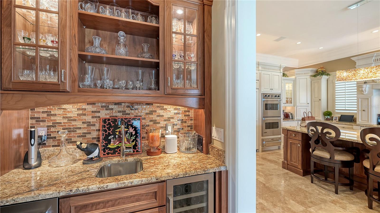 667 MOURNING DOVE DR, SARASOTA, FL, 34236