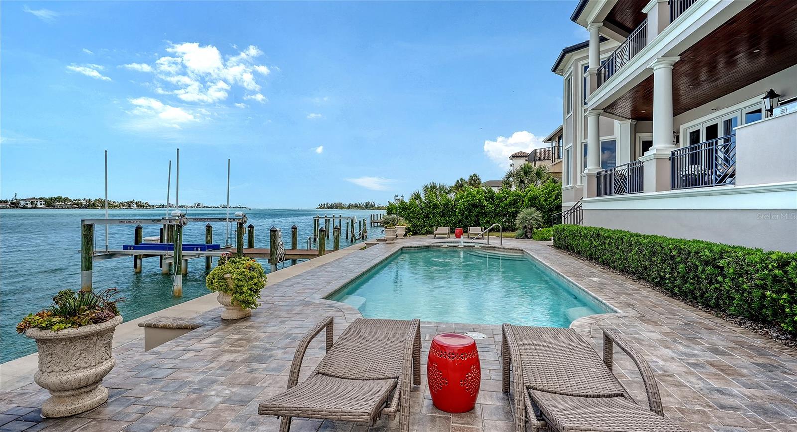 667 MOURNING DOVE DR, SARASOTA, FL, 34236