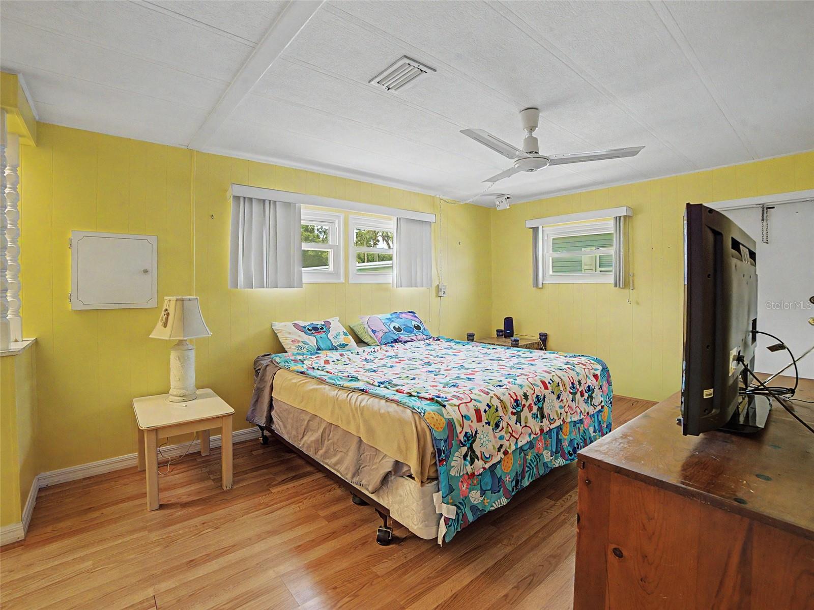701 SUGAR PALM ST, LARGO, FL, 33778