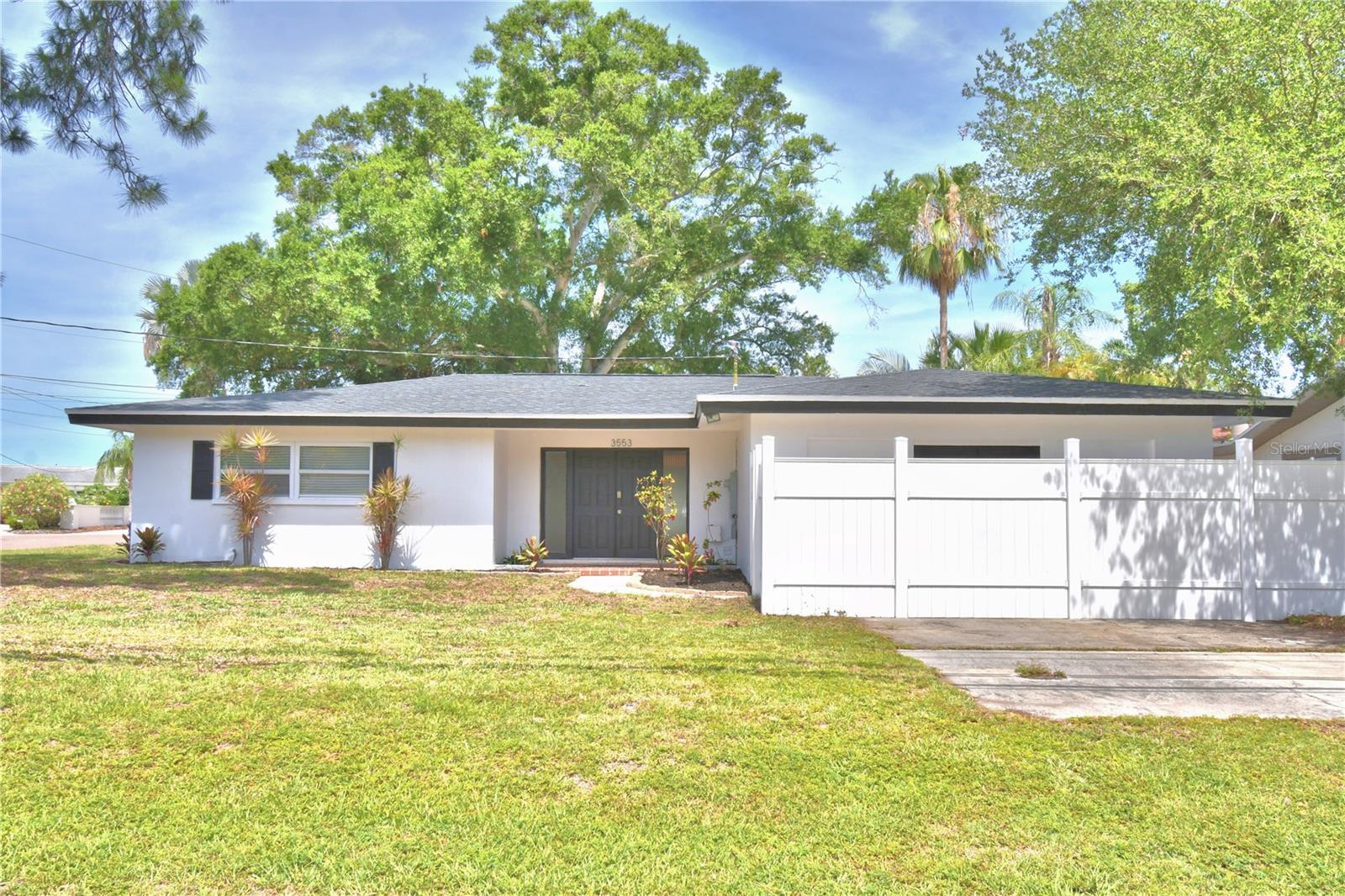 3553 CENTER CIR, LARGO, FL, 33774