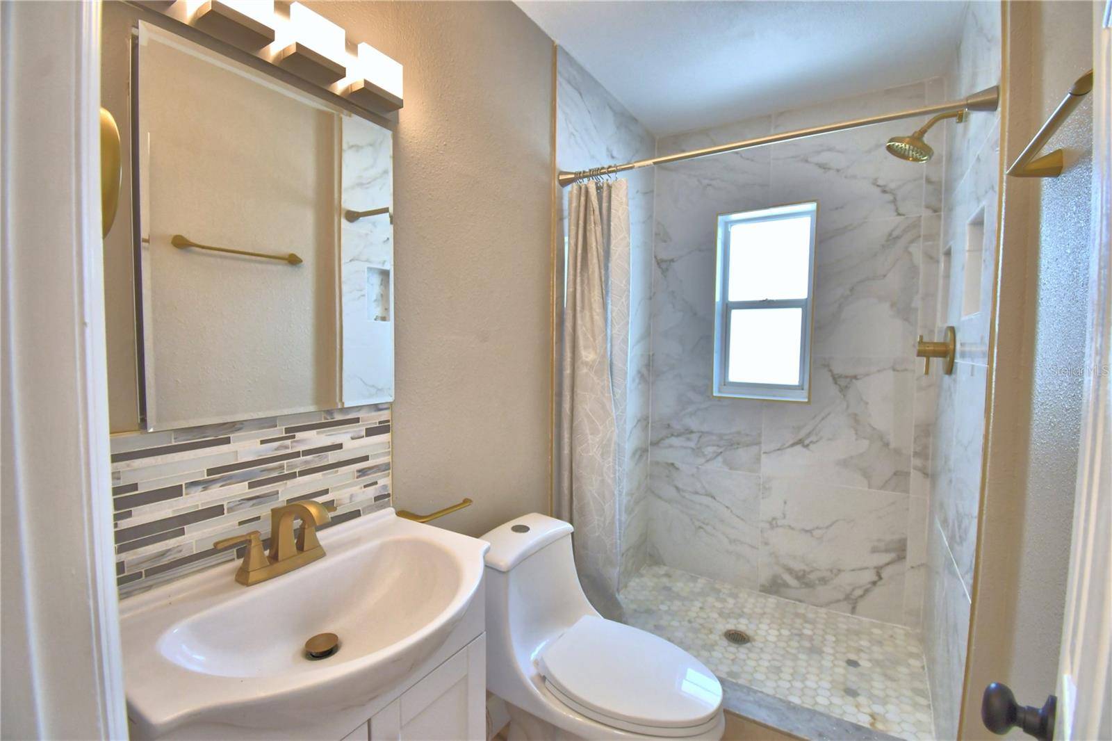 3553 CENTER CIR, LARGO, FL, 33774