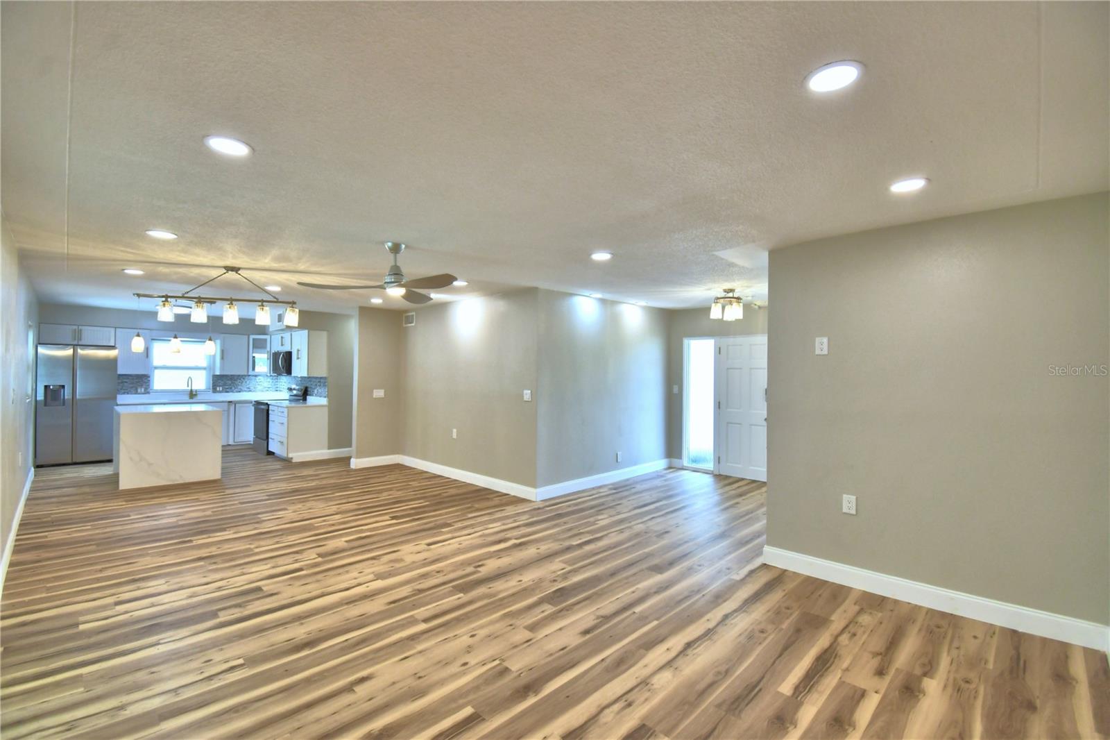 3553 CENTER CIR, LARGO, FL, 33774