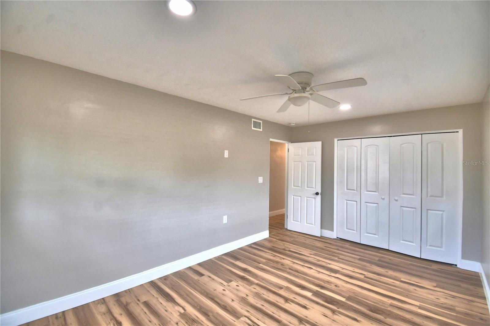 3553 CENTER CIR, LARGO, FL, 33774