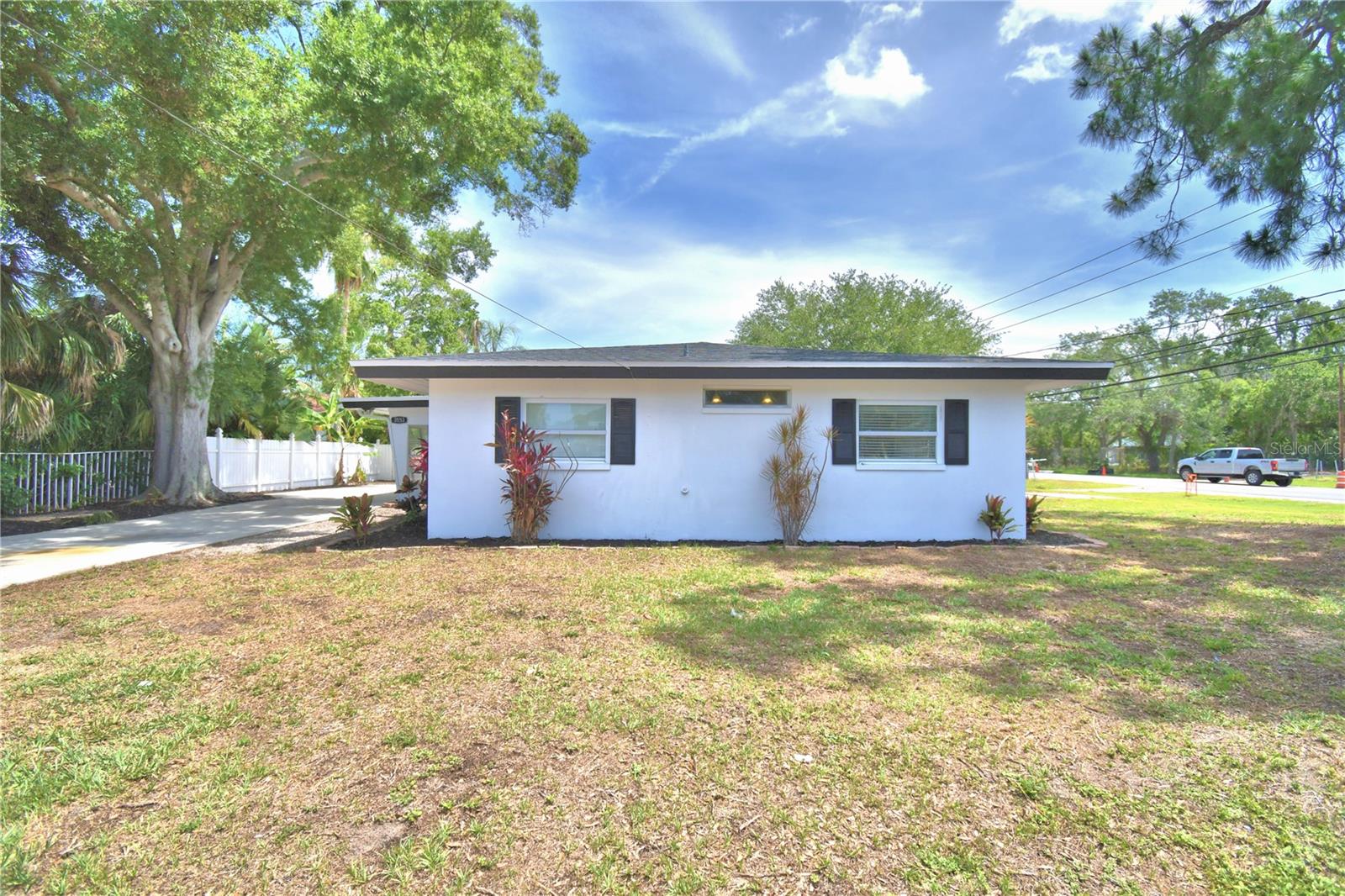 3553 CENTER CIR, LARGO, FL, 33774