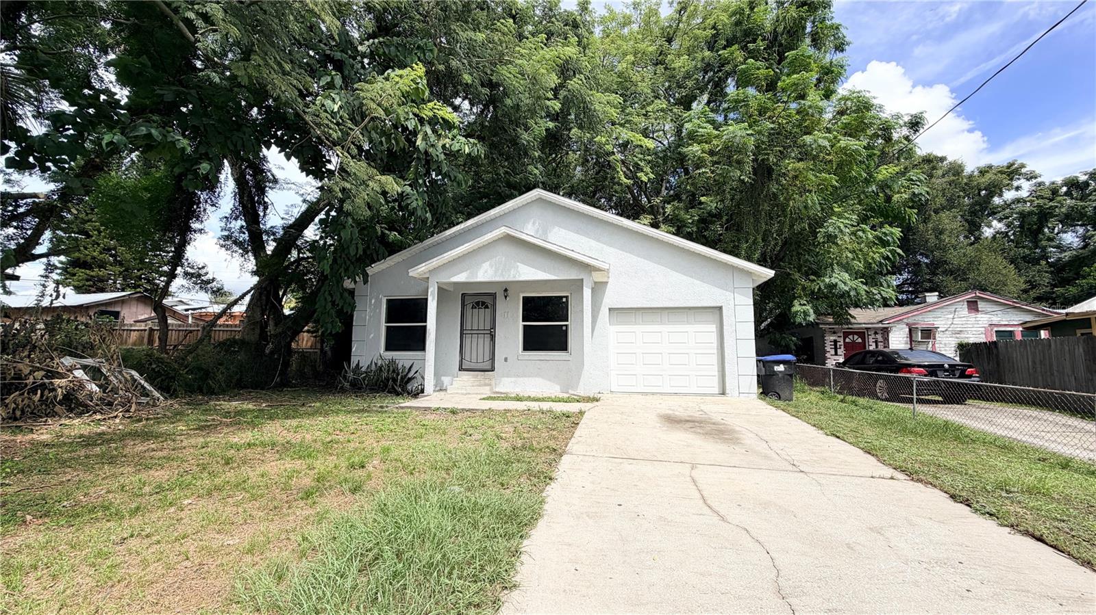 11 E ELLA J GILMORE ST, APOPKA, FL, 32703