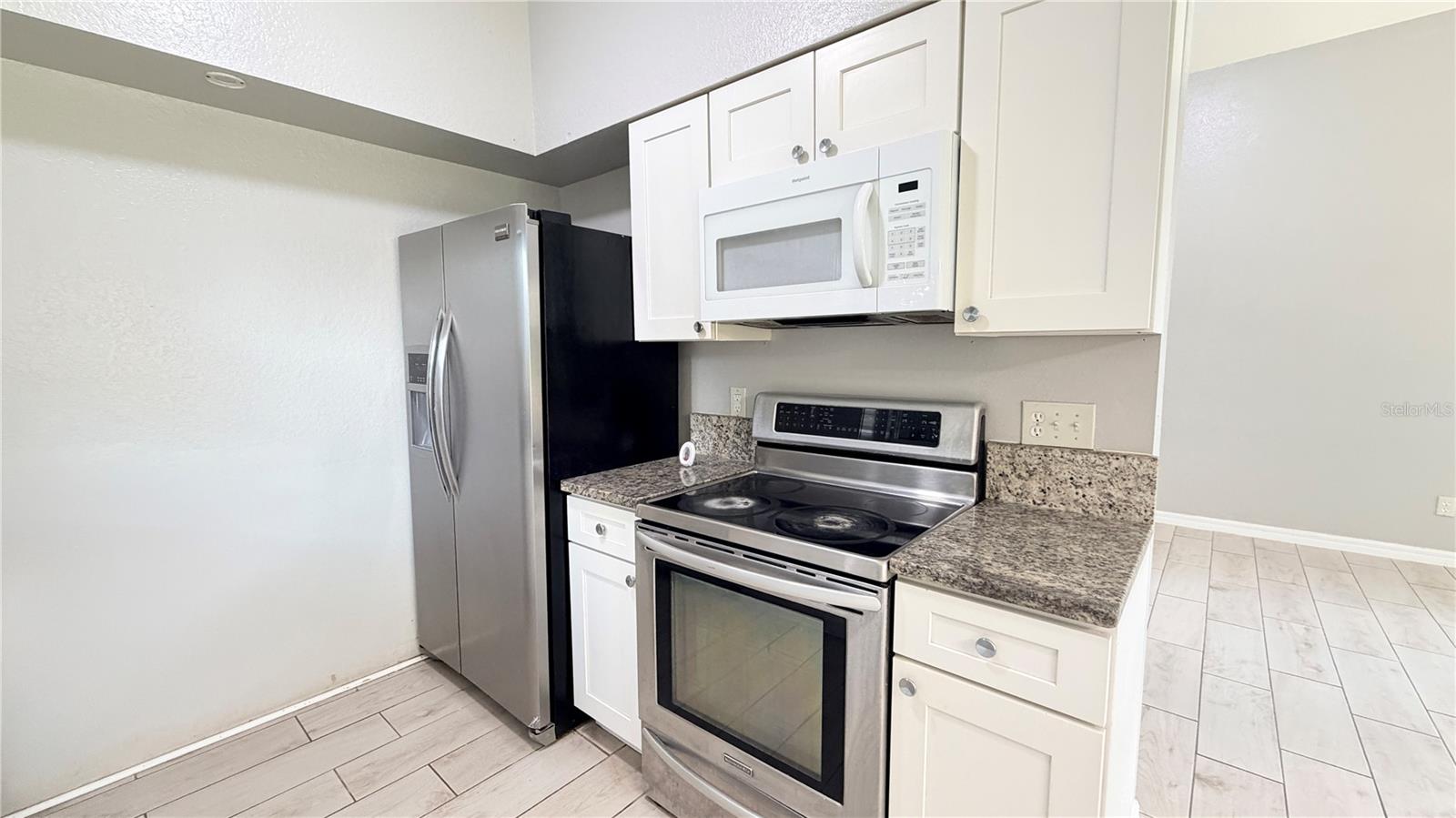 11 E ELLA J GILMORE ST, APOPKA, FL, 32703
