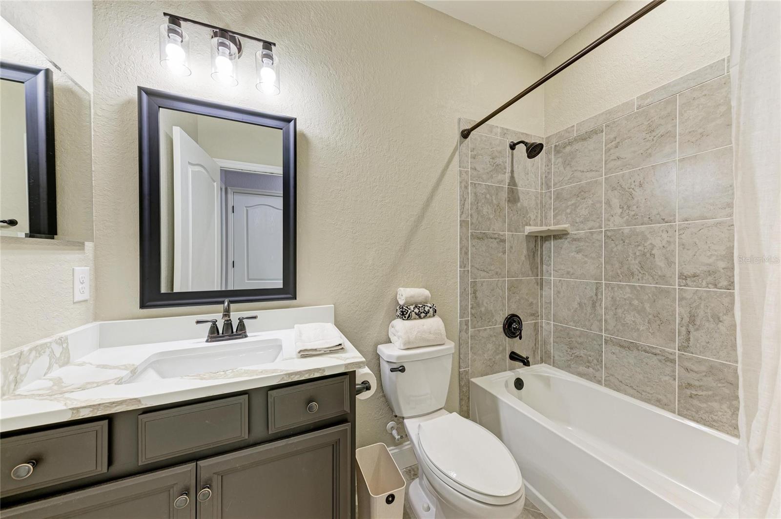 11515 SWEETGRASS DR, BRADENTON, FL, 34212