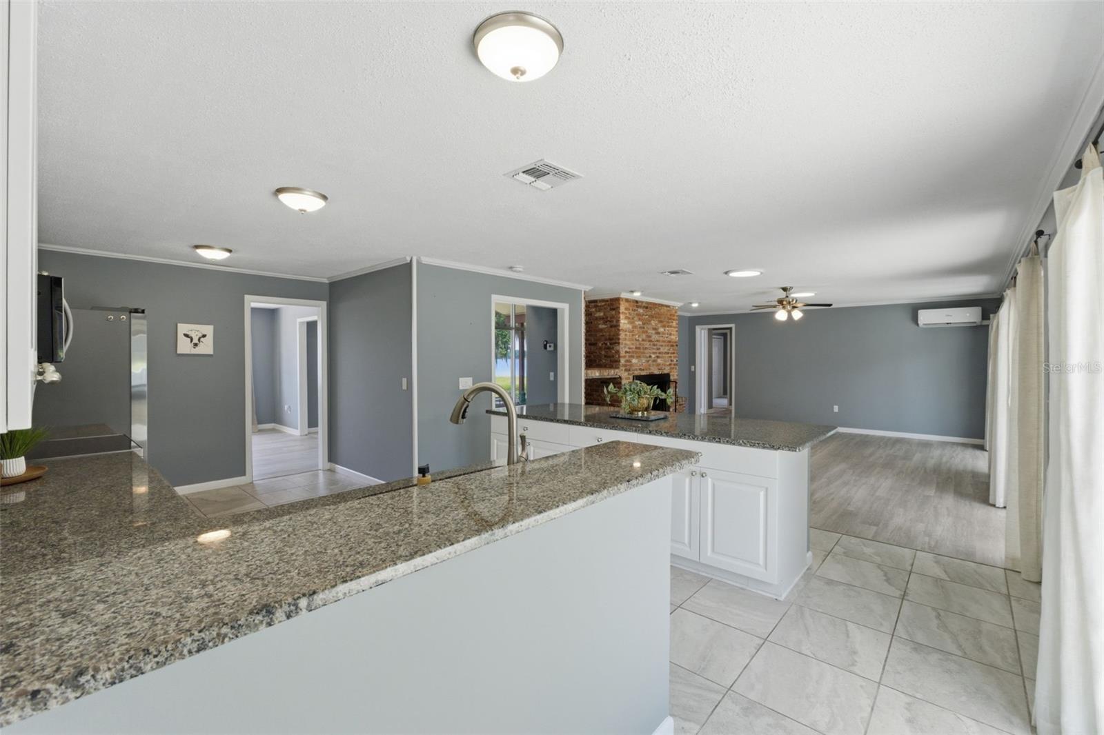 1316 LAKE ARIANA BLVD, AUBURNDALE, FL, 33823