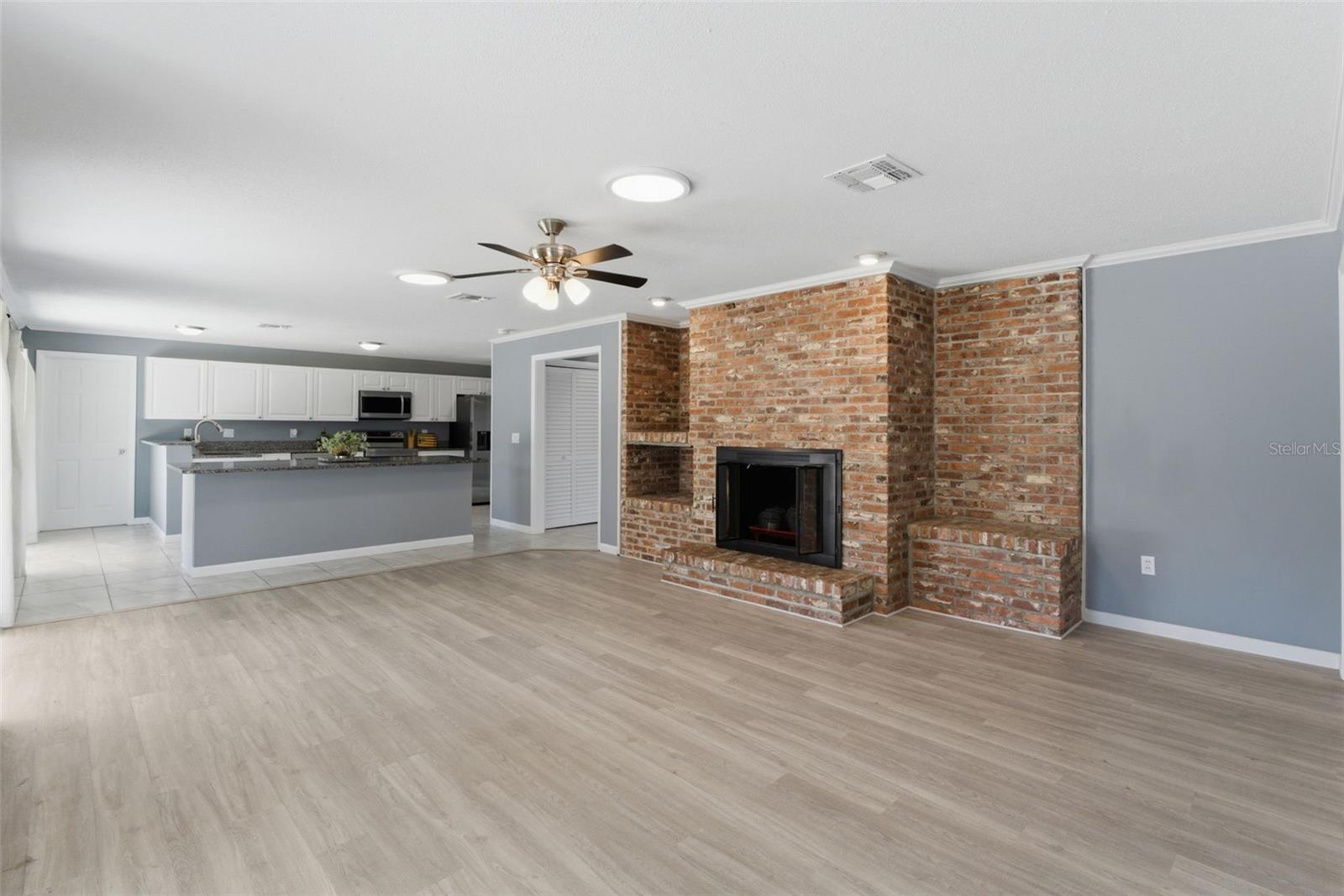 1316 LAKE ARIANA BLVD, AUBURNDALE, FL, 33823