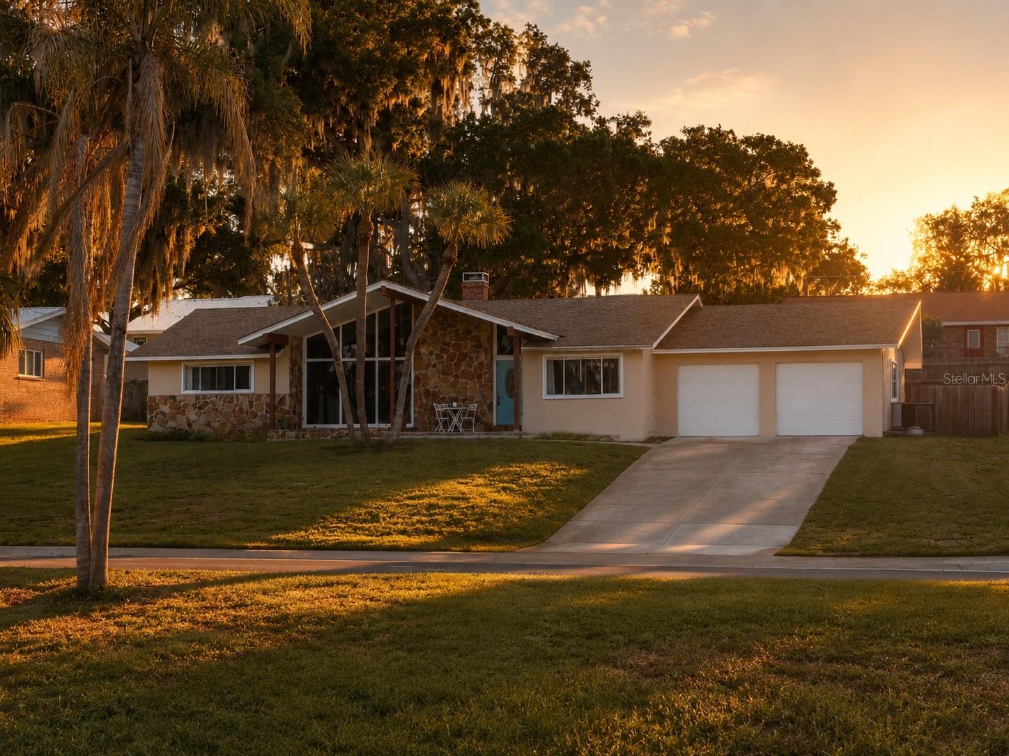 1316 LAKE ARIANA BLVD, AUBURNDALE, FL, 33823