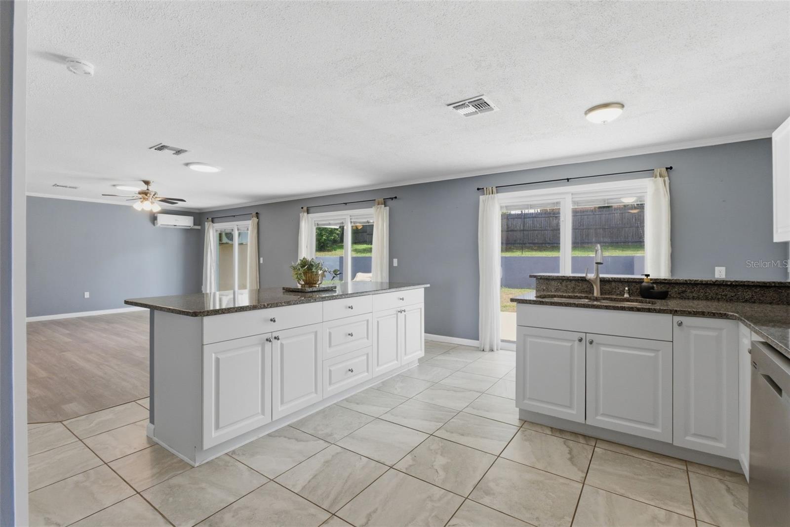 1316 LAKE ARIANA BLVD, AUBURNDALE, FL, 33823